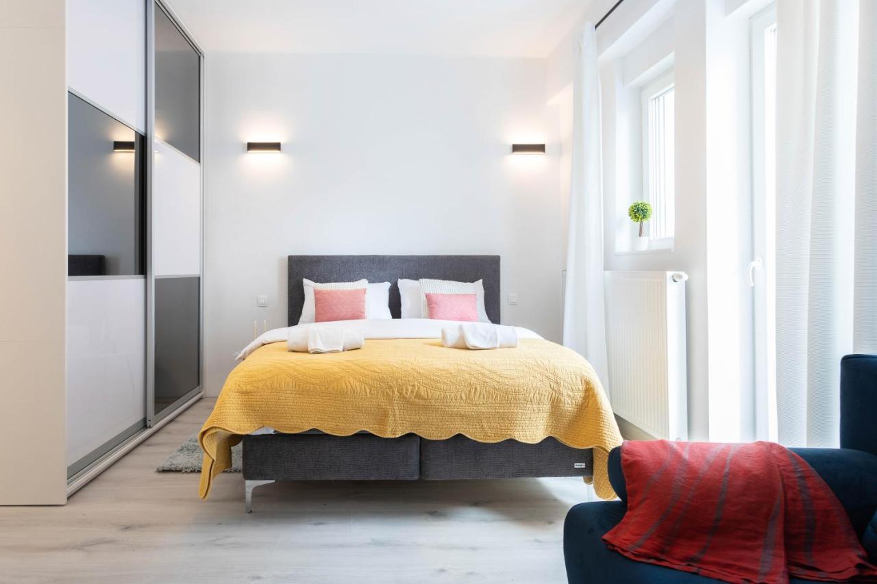 Appartamento Design Triplex In The City Center With A Balcony Zagabria Esterno foto