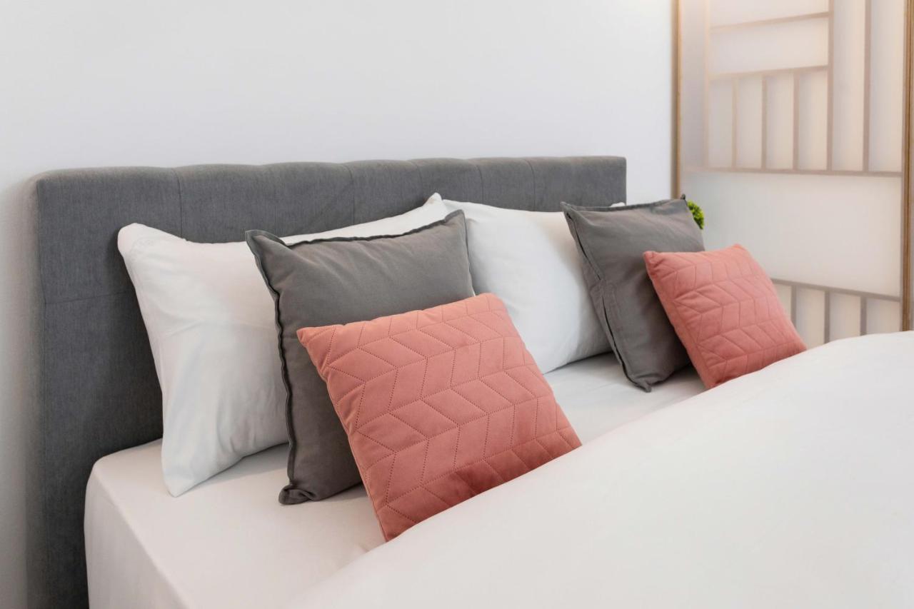 Appartamento Design Triplex In The City Center With A Balcony Zagabria Esterno foto